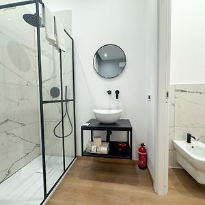 Camera standard con letto queen size